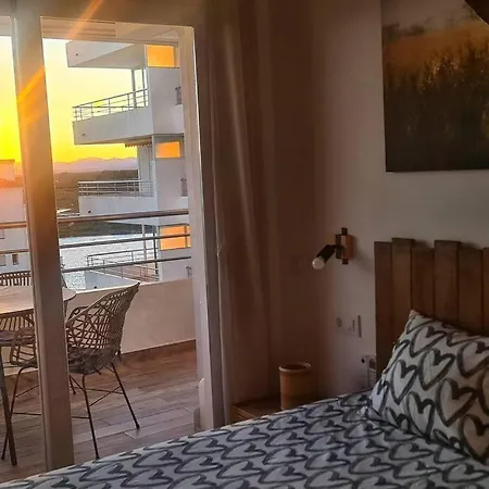 Sunsetmare Vacational * Roses