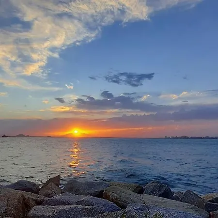 Sunsetmare Vacational Apartment